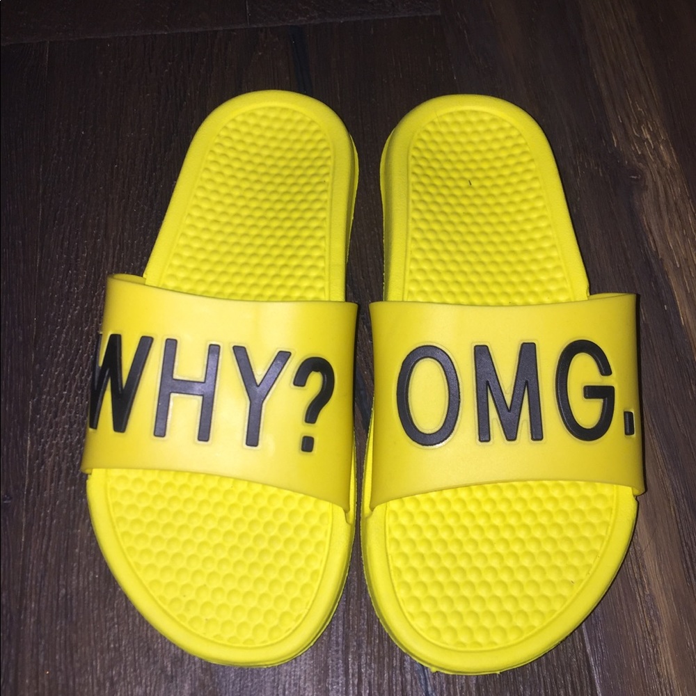slippers